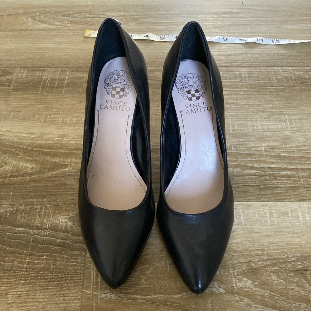 Black Vince Camuto Pumps